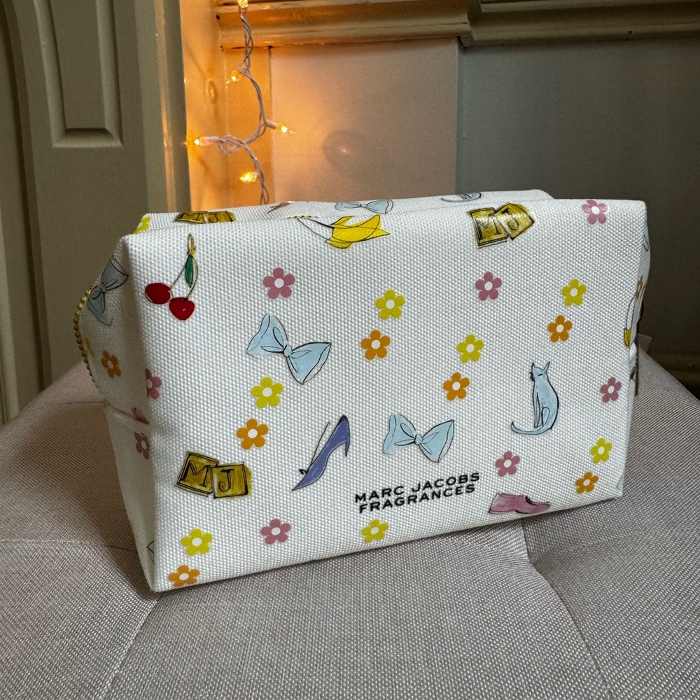 Marc Jacobs Set - Picture 6 of 13